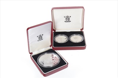 Lot 22 - SILVER £25 COIN AND TWO COIN SET