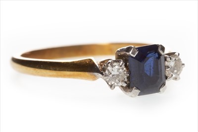 Lot 321 - A BLUE GEM AND DIAMOND RING
