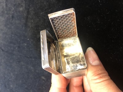 Lot 410 - A GEORGE IV SILVER NUTMEG GRATER