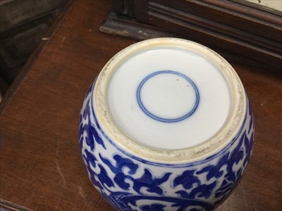 Lot 162 - A CHINESE BLUE AND WHITE GINGER JAR, ASHETS AND OTHER CERAMICS