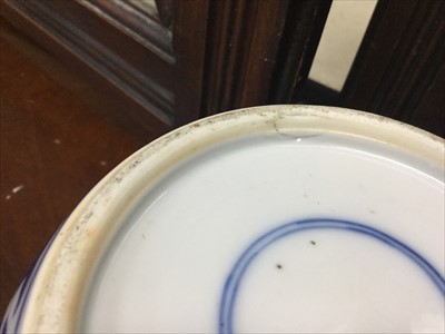 Lot 162 - A CHINESE BLUE AND WHITE GINGER JAR, ASHETS AND OTHER CERAMICS