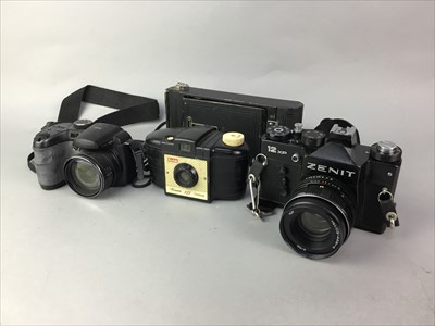 Lot 188 - A LOT OF VARIOUS VINTAGE CAMERAS