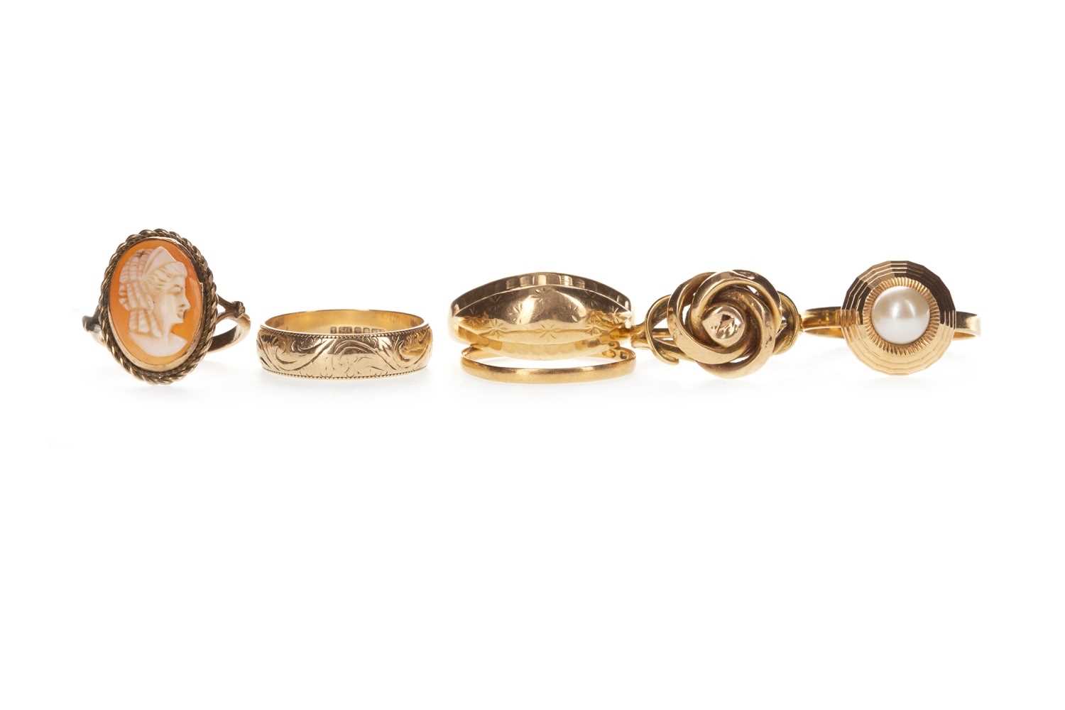 Lot 310 - A COLLECTION OF RINGS