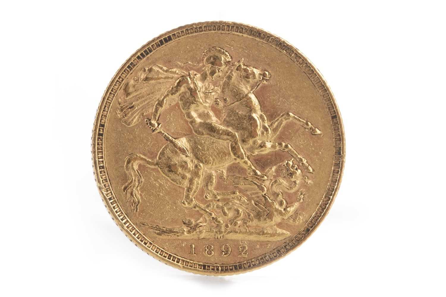 Lot 30 - A GOLD SOVEREIGN, 1892