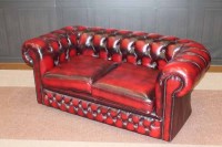 Lot 1006 - MODERN TWO SEAT BUTTONBACK CHESTERFIELD SOFA...