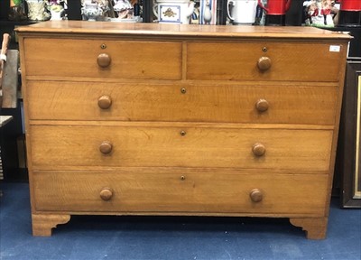Lot 401 - A VICTORIAN OAK CHEST OF DRAWERS