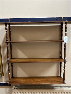 Lot 425 - A 19TH CENTURY MAHOGANY FOUR TIER OPEN SHELF UNIT