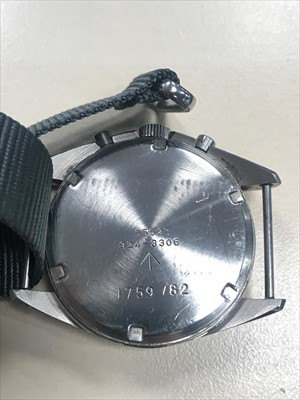 Lot 807 - A GENTLEMAN'S CWC MILITARY ISSUE WATCH