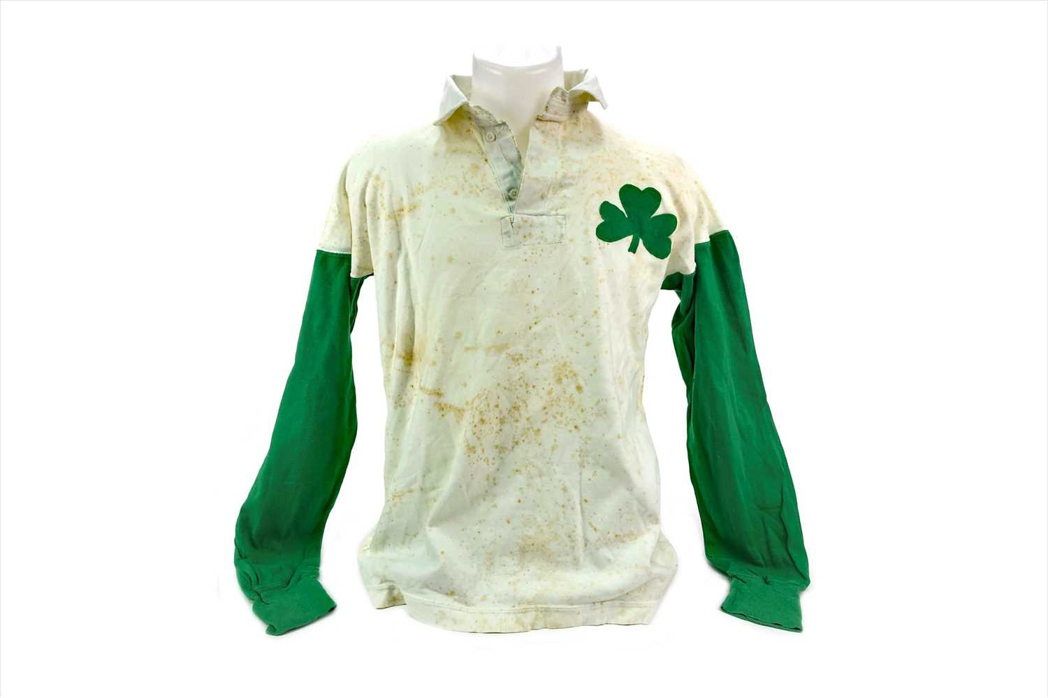 Lot 1910 - STEVIE CHALMERS OF CELTIC F.C. - HIS CELTIC 'AWAY' JERSEY