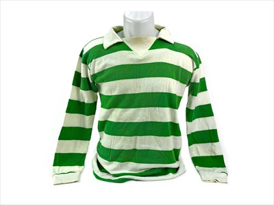 Lot 1912 - STEVIE CHALMERS OF CELTIC F.C. - HIS CELTIC JERSEY