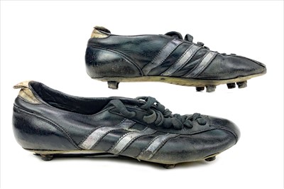 Lot 1890 - STEVIE CHALMERS OF CELTIC F.C. - HIS MATCHWORN ADIDAS FOOTBALL BOOTS