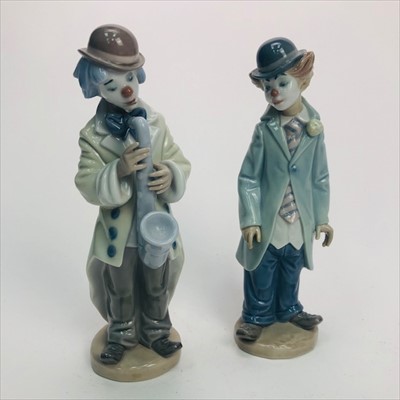 Lot 213 - A PAIR OF LLADRO CLOWN FIGURES