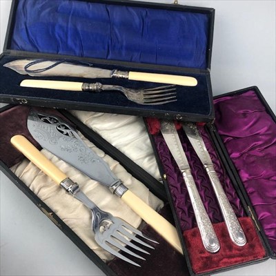 Lot 122 - A LOT OF SILVER PLATED CUTLERY IN FITTED CASES