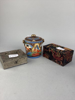 Lot 116 - A LOT OF ASIAN BRASSWARE, CERAMICS AND TRINKET BOXES