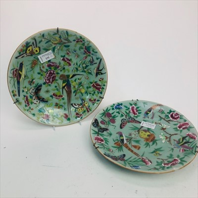 Lot 131 - A PAIR OF CANTONESE CIRCULAR DISHES