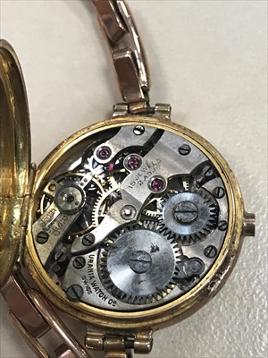 Lot 825 - A LADY'S EARLY 20TH CENTURY WATCH