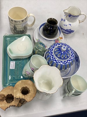 Lot 104 - A LOT OF BLUE AND WHITE CHINA AND OTHER CERAMICS