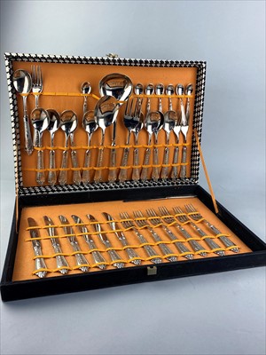 Lot 187 - A SILVER PLATE MOUNTED CANTEEN OF CUTLERY
