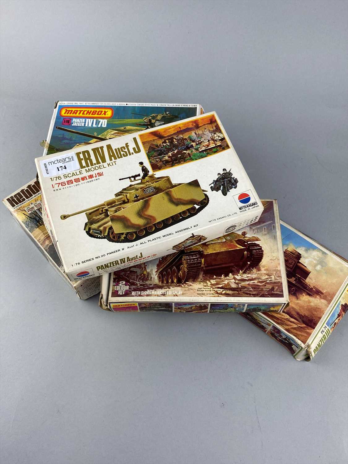 Lot 174 - A LOT OF MATCHBOX AND OTHER SCALE MODEL KITS