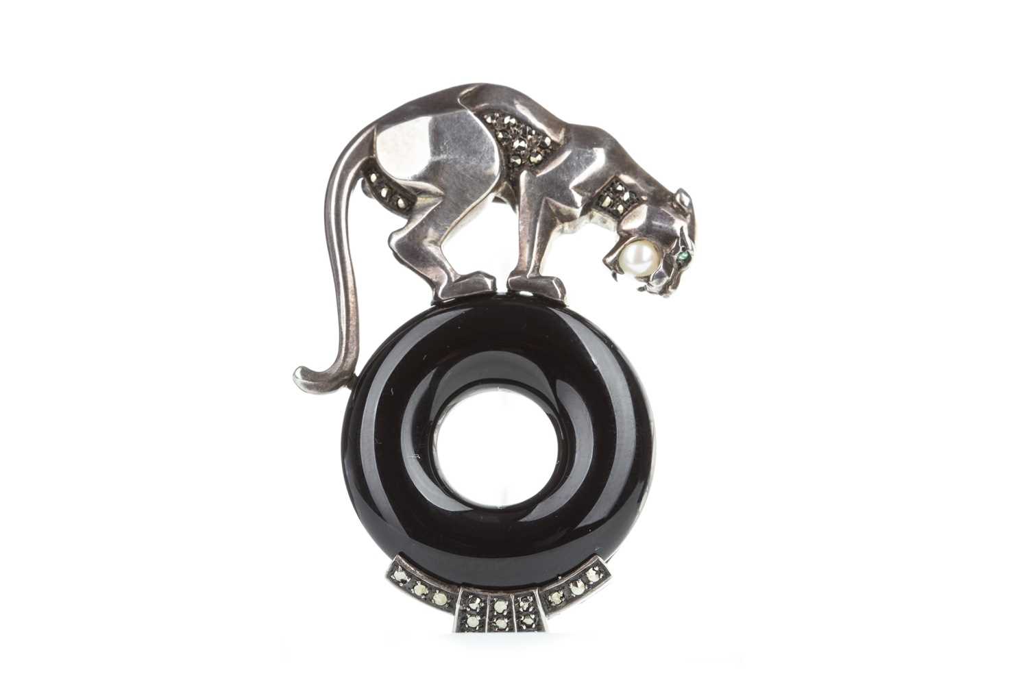 Lot 383 - SILVER ONYX PANTHER BROOCH