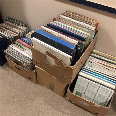 Lot 134 - A LARGE COLLECTION OF RECORDS