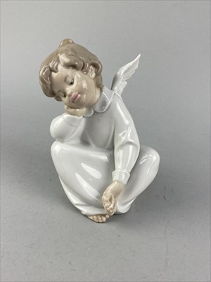 Lot 298 - A LLADRO FIGURE OF A CHERUB AND FOUR OTHER LLADRO FIGURES