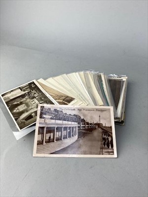 Lot 381 - A LOT OF VINTAGE POSTCARDS