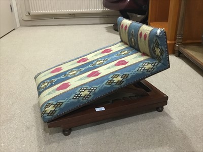 Lot 438 - A VICTORIAN MAHOGANY STOOL