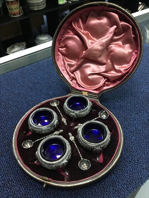 Lot 479 - A CASED SET OF SILVER PLATED OPEN SALTS ALONG WITH OTHER SILVER AND PLATE