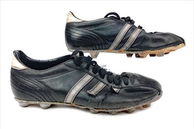 Lot 1915 - STEVIE CHALMERS OF CELTIC F.C. - HIS ADIDAS FOOTBALL BOOTS