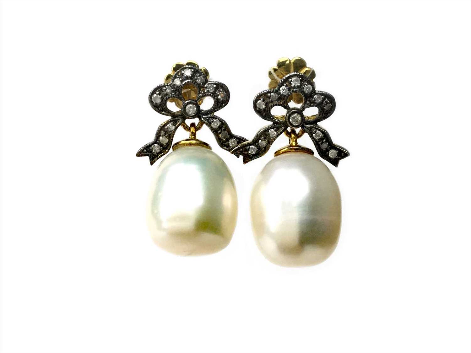 Lot 1339 - A PAIR OF PEARL AND DIAMOND EARRINGS