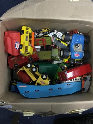 Lot 47 - A LOT OF LOOSE DIE CAST VEHICLES ALONG WITH OTHER VEHICLES