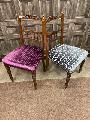 Lot 105 - A SET OF SIX VICTORIAN DINING CHAIRS