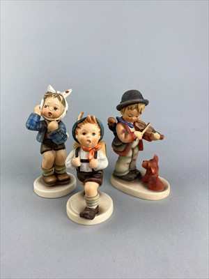 Lot 26 - A HUMMEL FIGURE OF MOUNTAINEER AND OTHER FIGURES