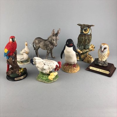 Lot 19 - AN AYNSLEY FIGURE OF ADELIE PENGUIN AND OTHER FIGURES