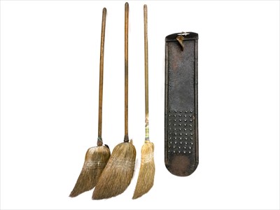 Lot 1870 - AN EARLY 20TH CENTURY CURLING CRAMPIT
