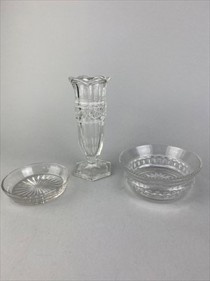 Lot 75 - A LOT OF GLASS WARE INCLUDING A GLASS FIGURE OF A DUCK
