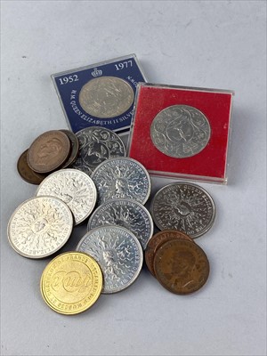 Lot 98 - A LOT OF VARIOUS COINS AND A STAMP BOOK