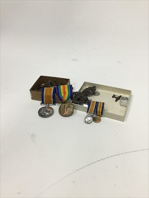 Lot 1390 - MILITARY INTEREST - WWI MEDALS AND CAP BADGES