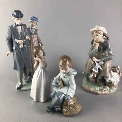 Lot 274 - A LOT OF LLADRO AND NAO FIGURES