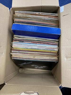 Lot 236 - A LOT OF VARIOUS RECORDS INCLUDING JUDY GARLAND AND SHIRLEY BASSEY