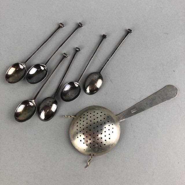 Lot 1 - A SET OF SIX SILVER COFFEE SPOONS ALONG WITH A STAINER AND A CRUET SET