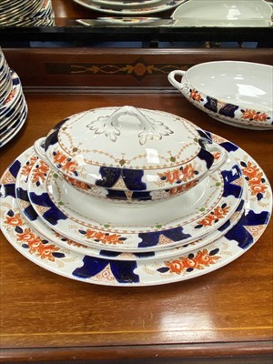 Lot 226 - AN EARLY 20TH CENTURY PART DINNER SERVICE ALONG WITH OTHER DINNER WARE