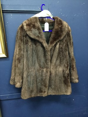 Lot 328 - A MUSQUASH JACKET