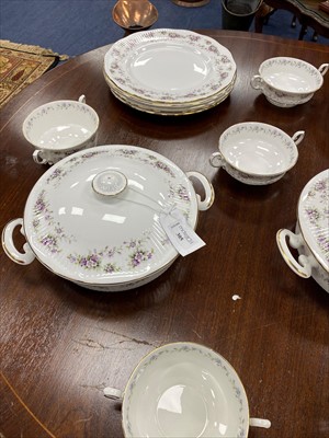 Lot 305 - AN ELIZABETHAN FINE BONE CHINA PART DINNER SERVICE