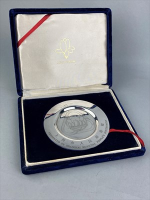 Lot 400 - A LOT OF COMMEMORATIVE ITEMS AND TWO ROYAL MINT ENAMELLED TRINKET BOXES
