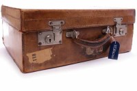 Lot 1408 - VINTAGE BROWN LEATHER SUITCASE the cover with...