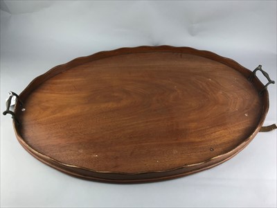 Lot 467 - AN EARLY 20TH CENTURY MAHOGANY OVAL TRAY