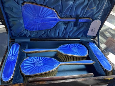 Lot 505 - AN EARLY 20TH CENTURY SILVER AND BLUE GUILLOCHE ENAMEL VANITY SET