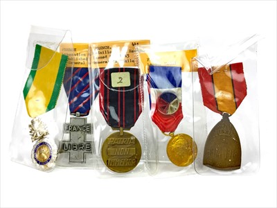 Lot 1430 - A GROUP OF FRENCH WWI AND WWII MEDALS